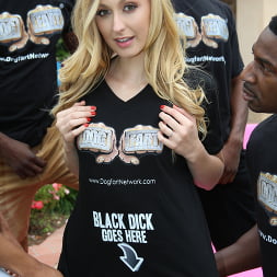 Alexa Grace in - Blacks On Blondes - Scene 2 (Photo 7) Alexa Grace in 'Dogfart' - Blacks On Blondes - Scene 2 (Thumbnail 7)