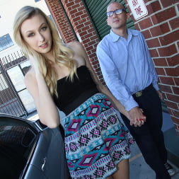 Alexa Grace in 'Dogfart' - Cuckold Sessions (Thumbnail 1)