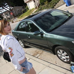 Alison Wyte in 'Dogfart' - Interracial Pickups (Thumbnail 3)