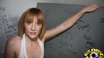 Allison Wyte en '- Glory Hole'