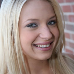 Alyssa Branch in 'Dogfart' - Glory Hole (Thumbnail 2)