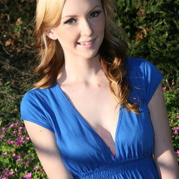 Amy Quinn in - Interracial Pickups (Photo 1) Amy Quinn in 'Dogfart' - Interracial Pickups (Thumbnail 1)