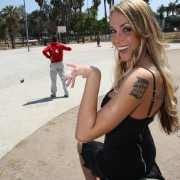 Audrey Elson in 'Dogfart' - Cuckold Sessions (Thumbnail 3)