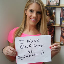 Candice Dare in 'Dogfart' - Glory Hole (Thumbnail 1)