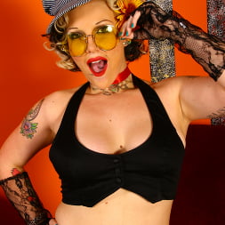 Candy Monroe in Candy Monroe (Photo 2) Candy Monroe in 'Dogfart' Candy Monroe (Thumbnail 2)