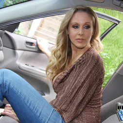 Julia Ann in 'Dogfart' - Interracial Pickups (Thumbnail 6)