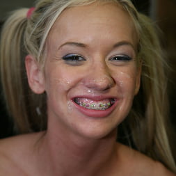 Kaylee Hilton en - Blacks On Blondes (foto 30) Kaylee Hilton en 'Dogfart' - Blacks On Blondes (Miniatura 30)