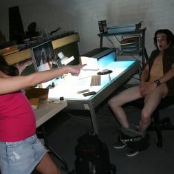Kelly Klass in 'Dogfart' - Cuckold Sessions (Thumbnail 2)