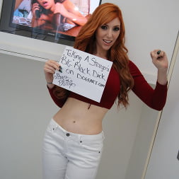 Lauren Phillips in 'Dogfart' - Glory Hole (Thumbnail 9)