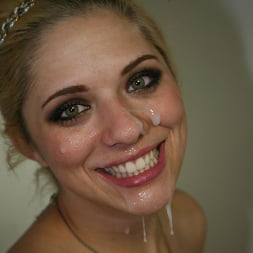 Lia Lor in 'Dogfart' - Glory Hole (Thumbnail 30)